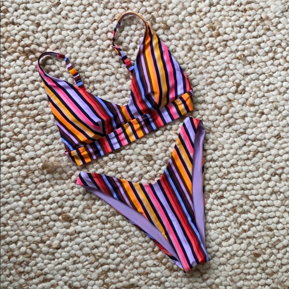 Striped cheeky bikini